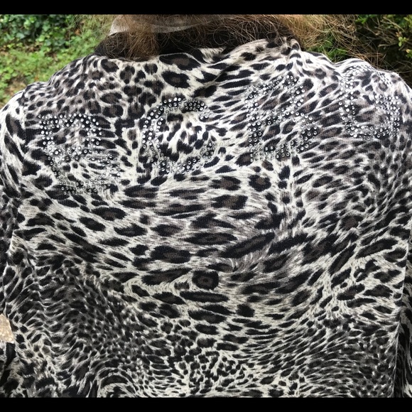 NWOT BCBGMAXAZRIA Leopard cardigan Large wrap. - Picture 5 of 7